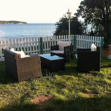 Alt Reddevitz - Haus Berlin *