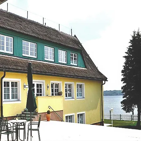 Apartment Alt Reddevitz - Haus Berlin Middelhagen