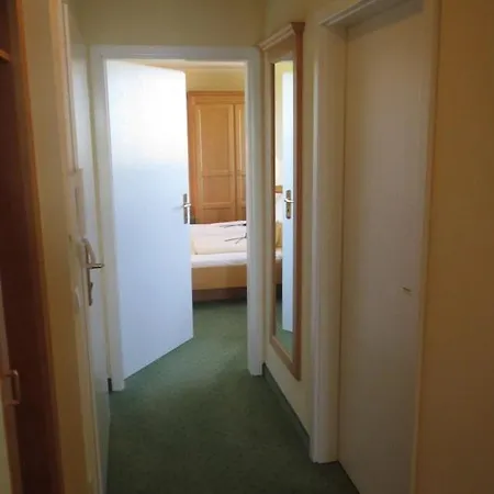 Apartment Alt Reddevitz - Haus Berlin *