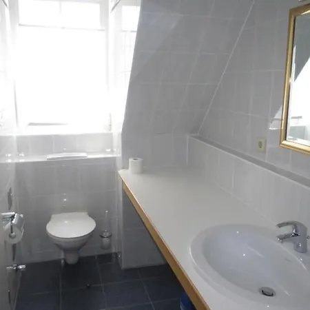 Alt Reddevitz - Haus Berlin Middelhagen