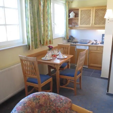 Alt Reddevitz - Haus Berlin Apartment Middelhagen